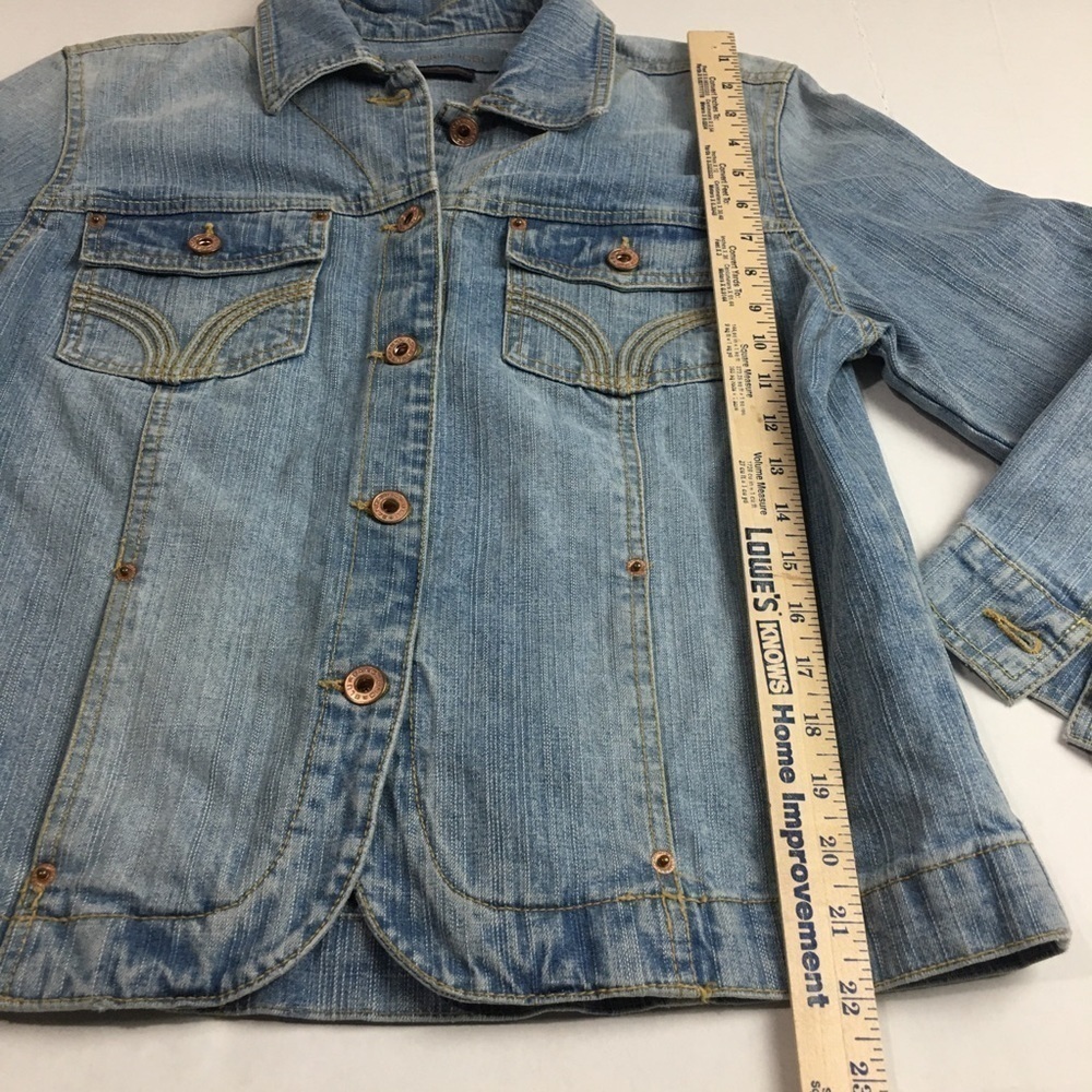 Sunfaded Denim Jacket | Relaxed Cropped Fit · Western Stitch · Butter Soft - Picture 8 of 13